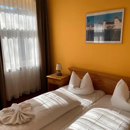 Guest house Zum Jungen Fritz Gast- Logierhaus Rheinsberg