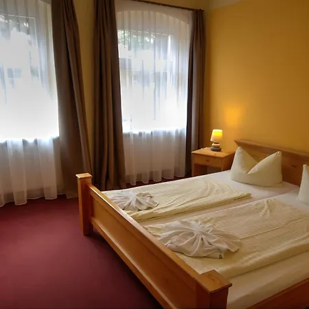 Zum Jungen Fritz Gast- Logierhaus 3* 라인스베르크