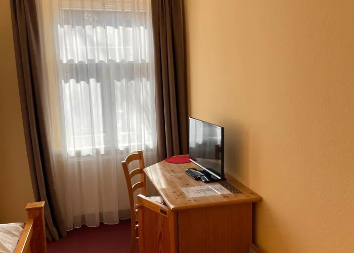 Zum Jungen Fritz Gast- Logierhaus بيت ضيافة راينزبرج