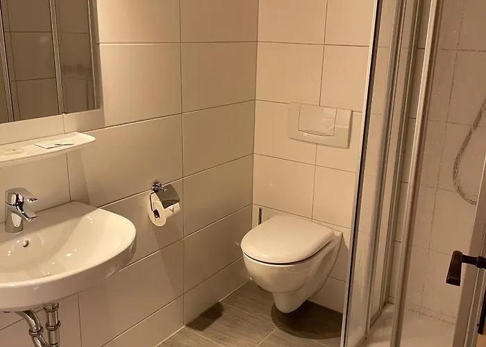 Zum Jungen Fritz Gast- Logierhaus بيت ضيافة راينزبرج